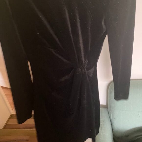 Sparkly classy black dress Dynamite - Picture 4 of 5